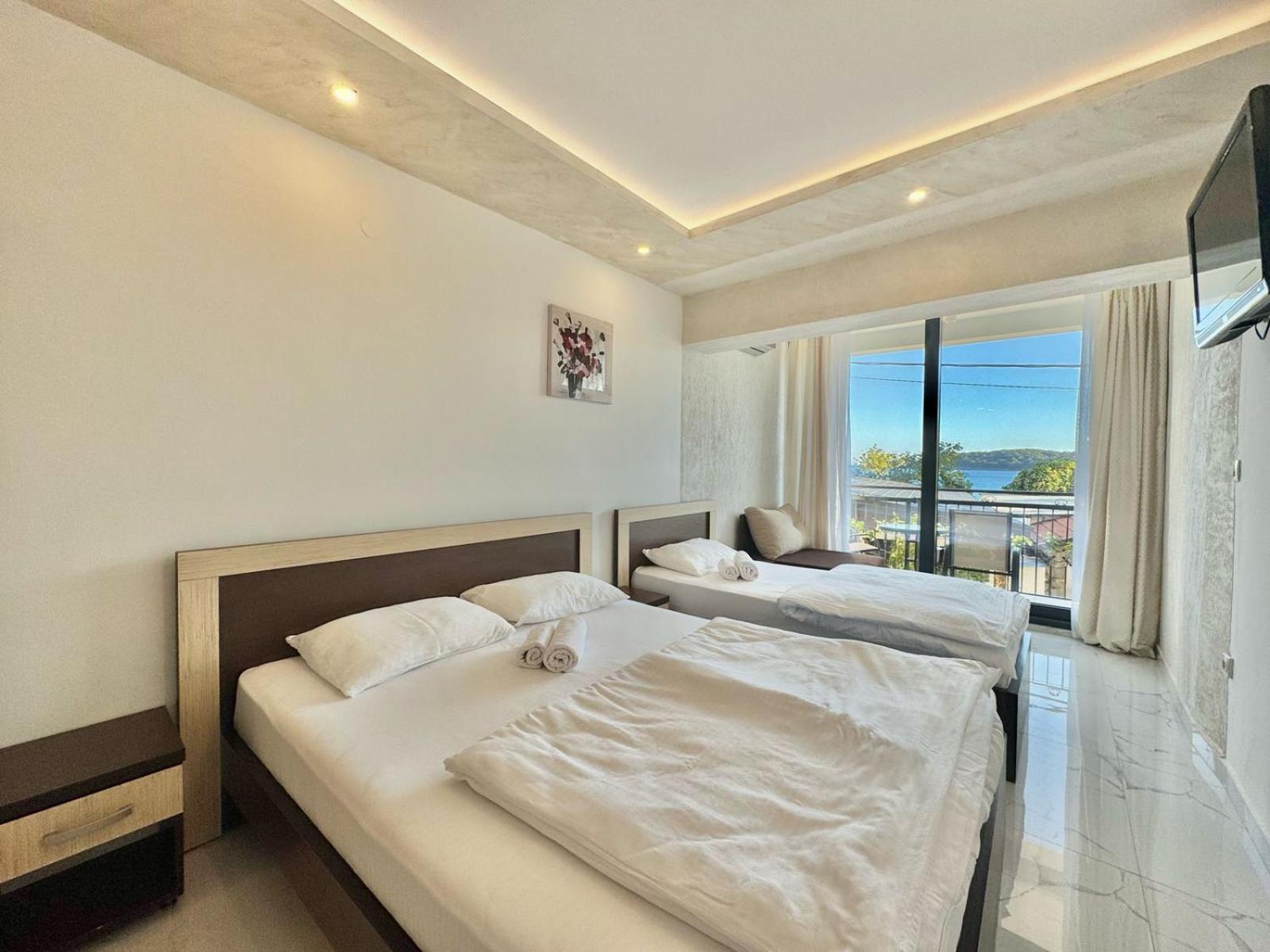 Beachfront Hotel Palma - Jaz Budva Exteriör bild